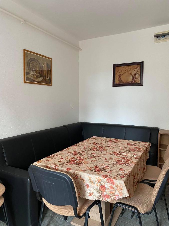 Birta Apartman Hajduszoboszlo Exterior photo
