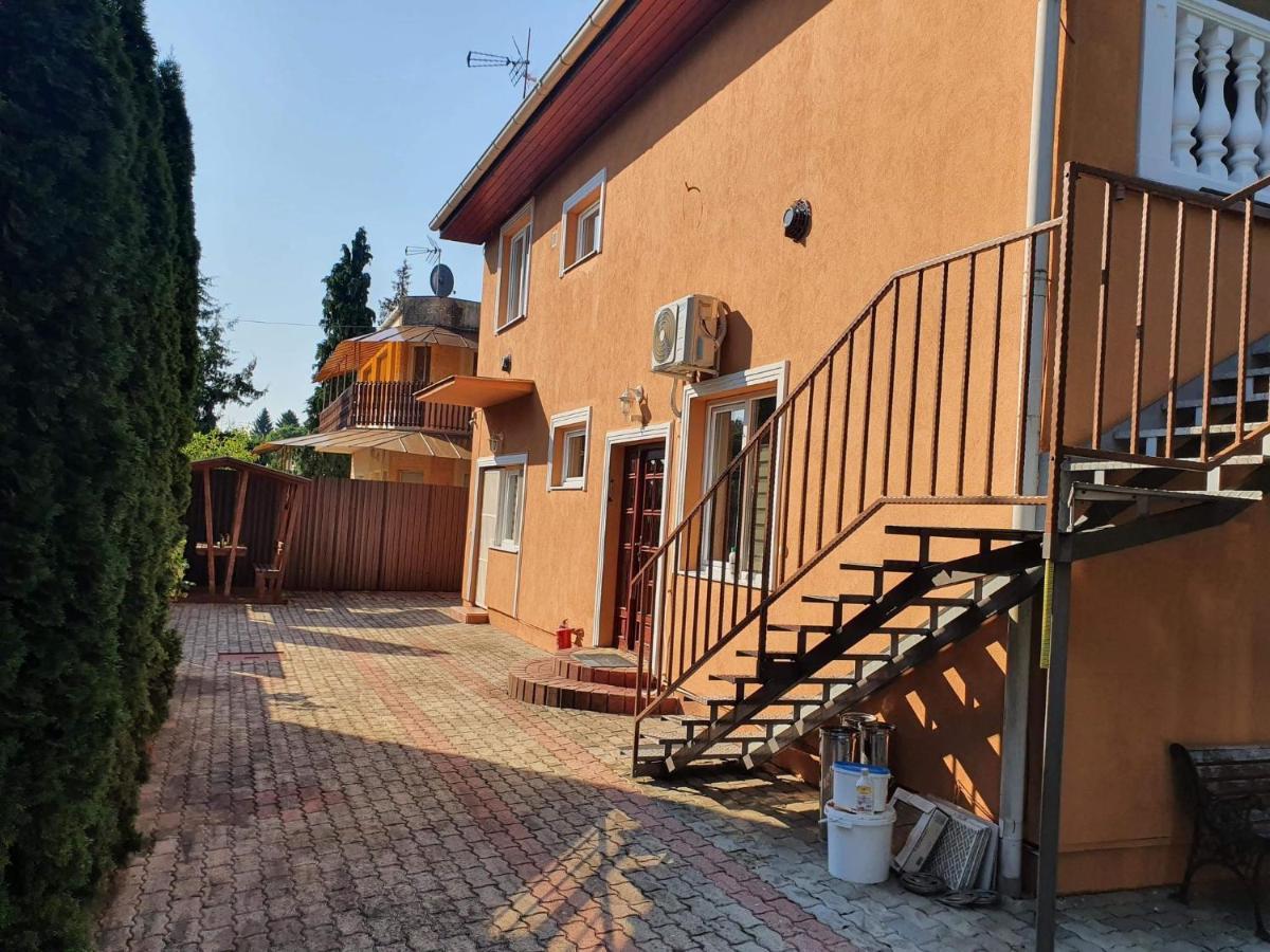 Birta Apartman Hajduszoboszlo Exterior photo